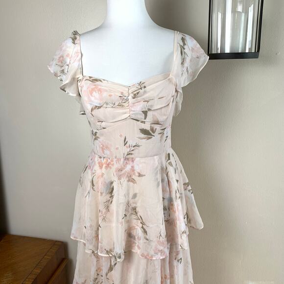 NEW WAYF Size M Abby Off-the-Shoulder Maxi Tiered Dress In Blush Bouquet - Picture 8 of 15
